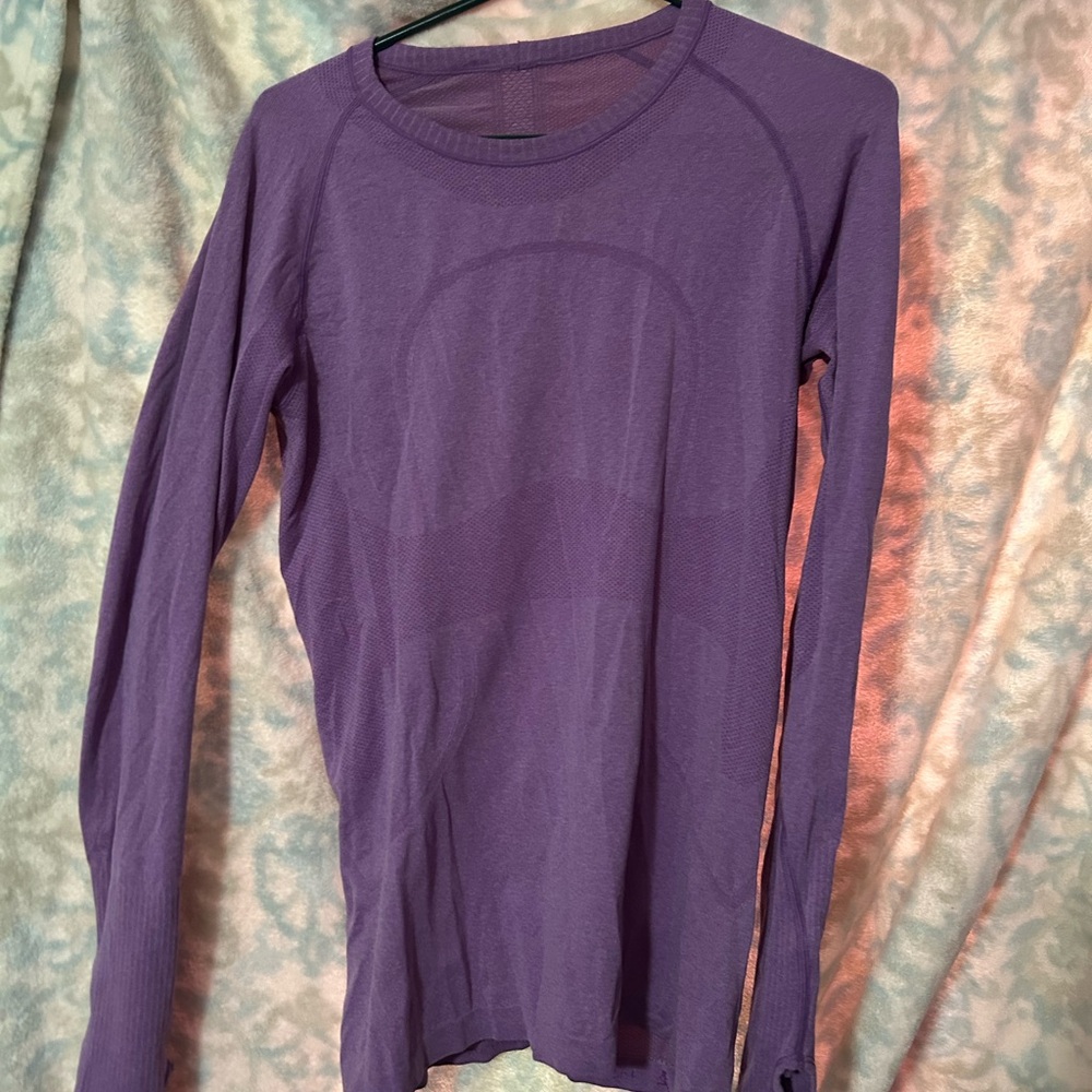 Lululemon swiftly Long Sleeve size 10